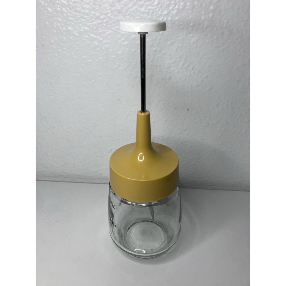 VTG Federal Housewares Yellow Handled Onion Nut Food Chopper Jar Made In USA
